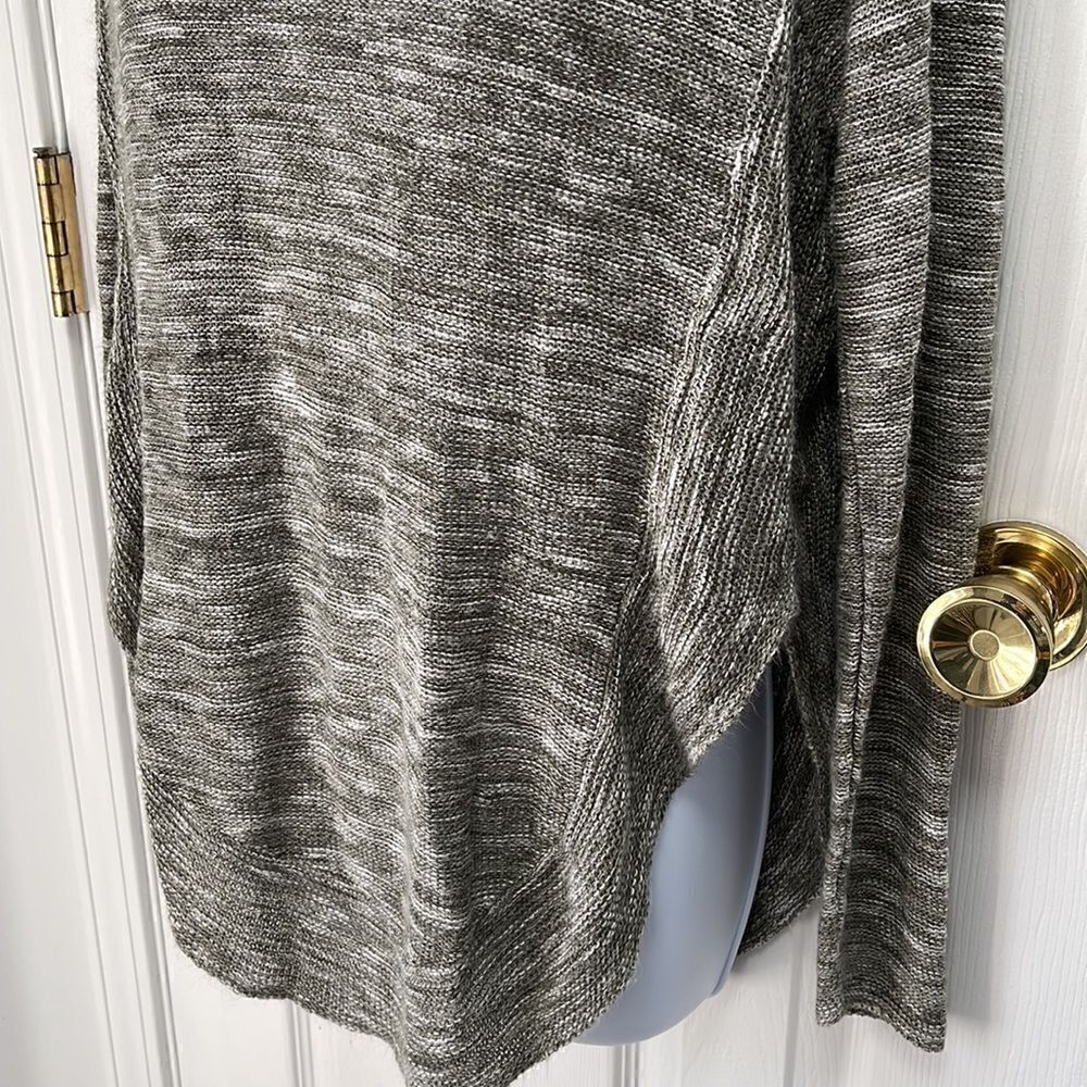Sweater - Picture 5 of 5